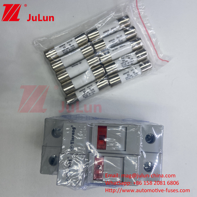 PV-30 CE TUV 10*38mm Dc 6A 8A 10A 12A 15A 20A 25A 32A PV خورشیدی Dc 1000V فیوز با صندوق نگهدارنده فیوز با نشانه