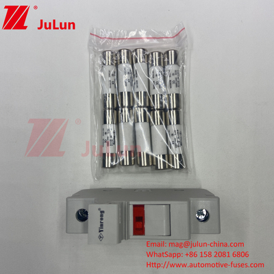 فیوز سیلیکونی برای جعبه اتوبوس خورشیدی 30kA ظرفیت شکستن ولتاژ نامی 1000VDC/1500VDC/500VDC