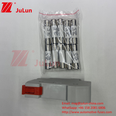 فیوز خورشیدی Pv / دارنده فیوز خورشیدی Din Rail برای اینورتر 1500VDC 1000VDC 500VDC 10A-63A 30kA