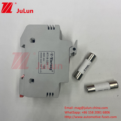 ظرفیت شکستن 30kA فیوز خورشیدی PV / دارنده فیوز خورشیدی Din Rail برای حفاظت از ماژول