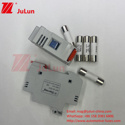 فیوز خورشیدی نقره ای برای ماژول محافظ اینورتر 1500v 30a