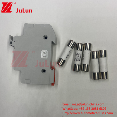فیوز خورشیدی نقره ای برای ماژول محافظ اینورتر 1500v 30a