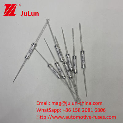 فیوزهای سرامیکی 500V ASTM 30A با کلیمپ فیوز برای جریان الکتریکی 10A-30A 500VDC