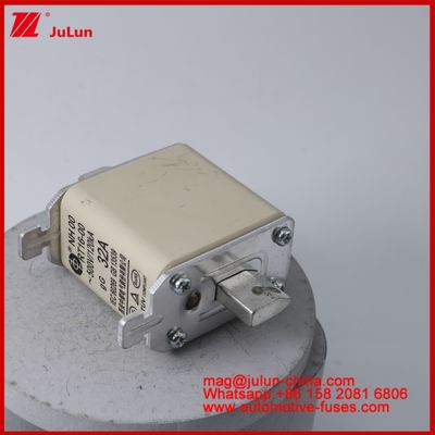 NH00 RT16-00 16A 500V 120KA فلز سرامیکی اتومبیل بولت استود برای EV / HEV