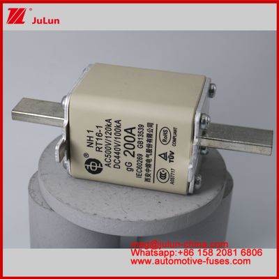 NH1 RT16-1 200A AC500V 120KA DC 440V 100KA اتومبیل سرامیک فيوز اتوماتیک نصب تیغه برای EV / HEV وسیله نقلیه اندازه کوچک محافظت از مدار کوتاه فعلی بالا