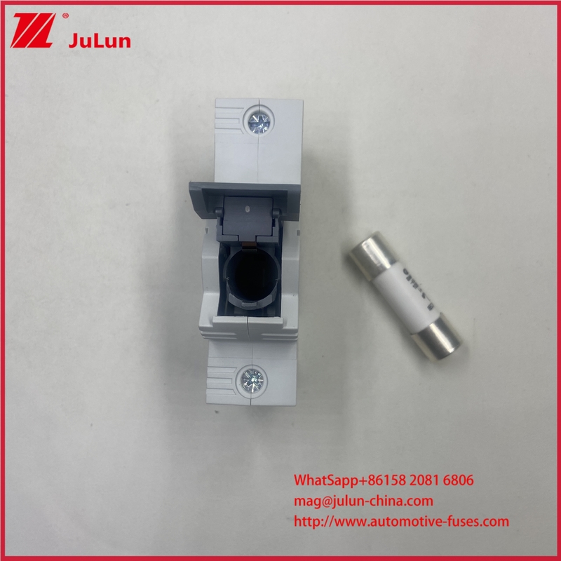 63A 22*58mm فيوزيل خورشیدی فيوزيل خورشیدی با ولتاژ تشريعي نامي DC1000V و ولتاژ مقاوم در شتاب 6KV