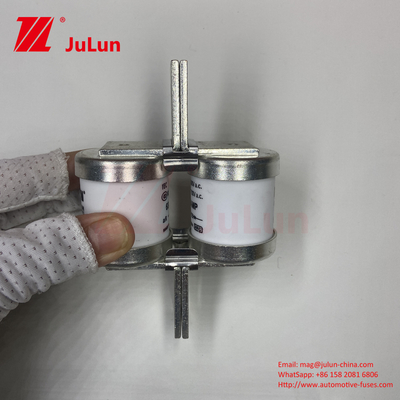 690V ولتاژ نامی BUSSMANN 630MMT فيوز های سرامیکی خودرو با دو صفحه مسطح طراحی بولت برای نصب M6 / M8