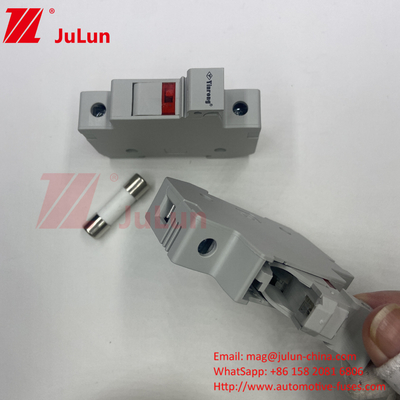 فیوز فتوولتائیک خورشیدی اینورتر برای دمای شدید 40A DC 1500 حامل فیوز با 14 * 51mm مطابقت دارد