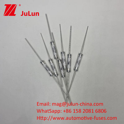 فیوزهای سرامیکی 500V ASTM 30A با کلیمپ فیوز برای جریان الکتریکی 10A-30A 500VDC