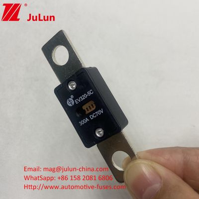 EV320-5C 300A 70VDC فیوز های تیغه خودرو با فاصله سوراخ 51mm و حالت نصب بولت M8