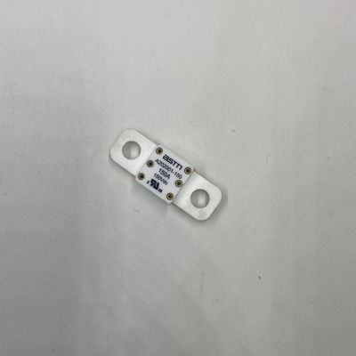 150A 150VDC تبدیل قدرت فیوز های سرامیکی اتومبیل با ظرفیت شکستن بالا 16KA 20KA با چرخش سخت توصیه شده 11-13N · m برای M8